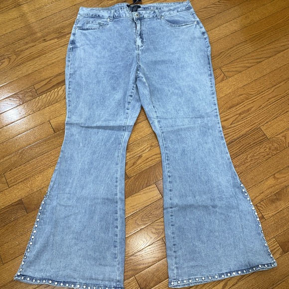 Ashley Stewart Blue Jeans Size 20 Flare Bell Bottom Embellished Sequins - Picture 1 of 8